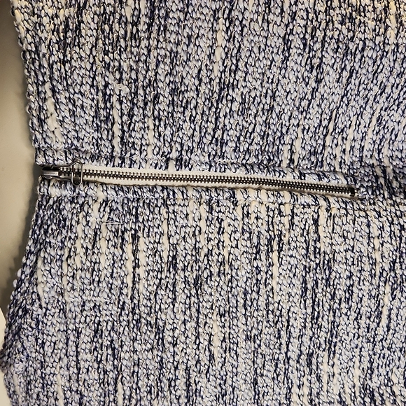 Per Se Tunic Blue & Metallic Printed Long Sleeve with Scoop Neck Sweater $440 - Picture 4 of 8